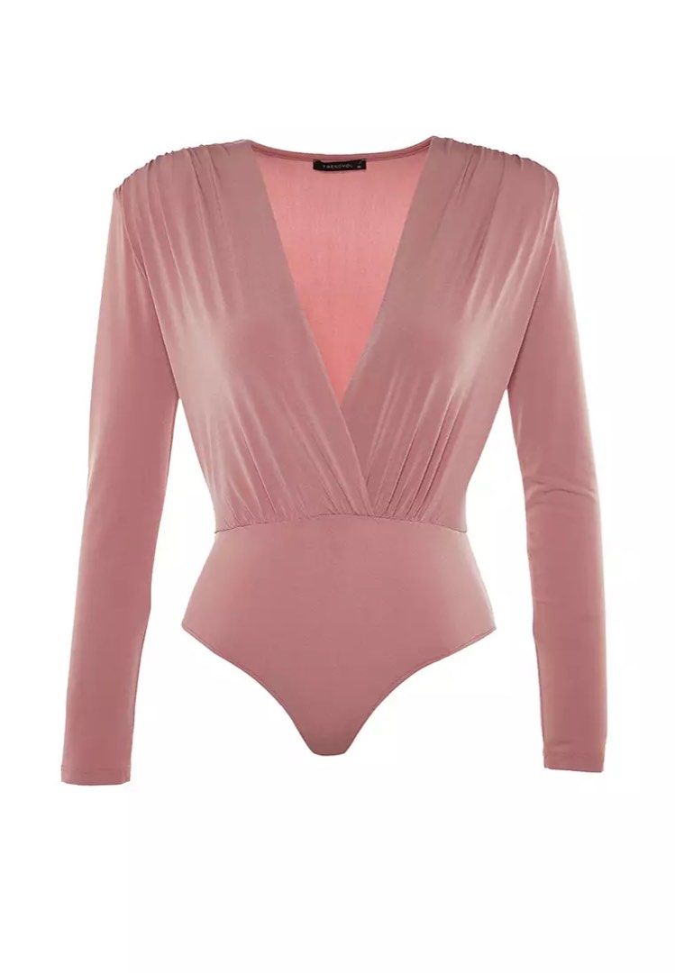 Trendyol V-Neck Bodysuit (Dry Rose) (Category: Others Tops) located in Antipolo. Submitted by caredbypya (Listing ID 1418101884, Image 2). Description: Still Available❗️ Size small-medium .