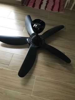 (Category: ) located in . Submitted by VingxLee (Listing ID 1418147931, Image 1). Description: .
