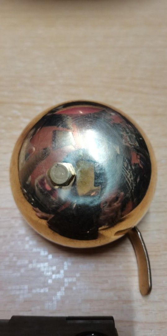 Vintage Brass Bike Bell (Category: Bicycles) located in Pasay City. Submitted by redivhan (Listing ID 1418075601, Image 1). Description: - Vintage brass bike bell - Classic round shape - Shiny brass finish - Lever for ringing - In good working condition - Ideal for vintage or modern bikes.
