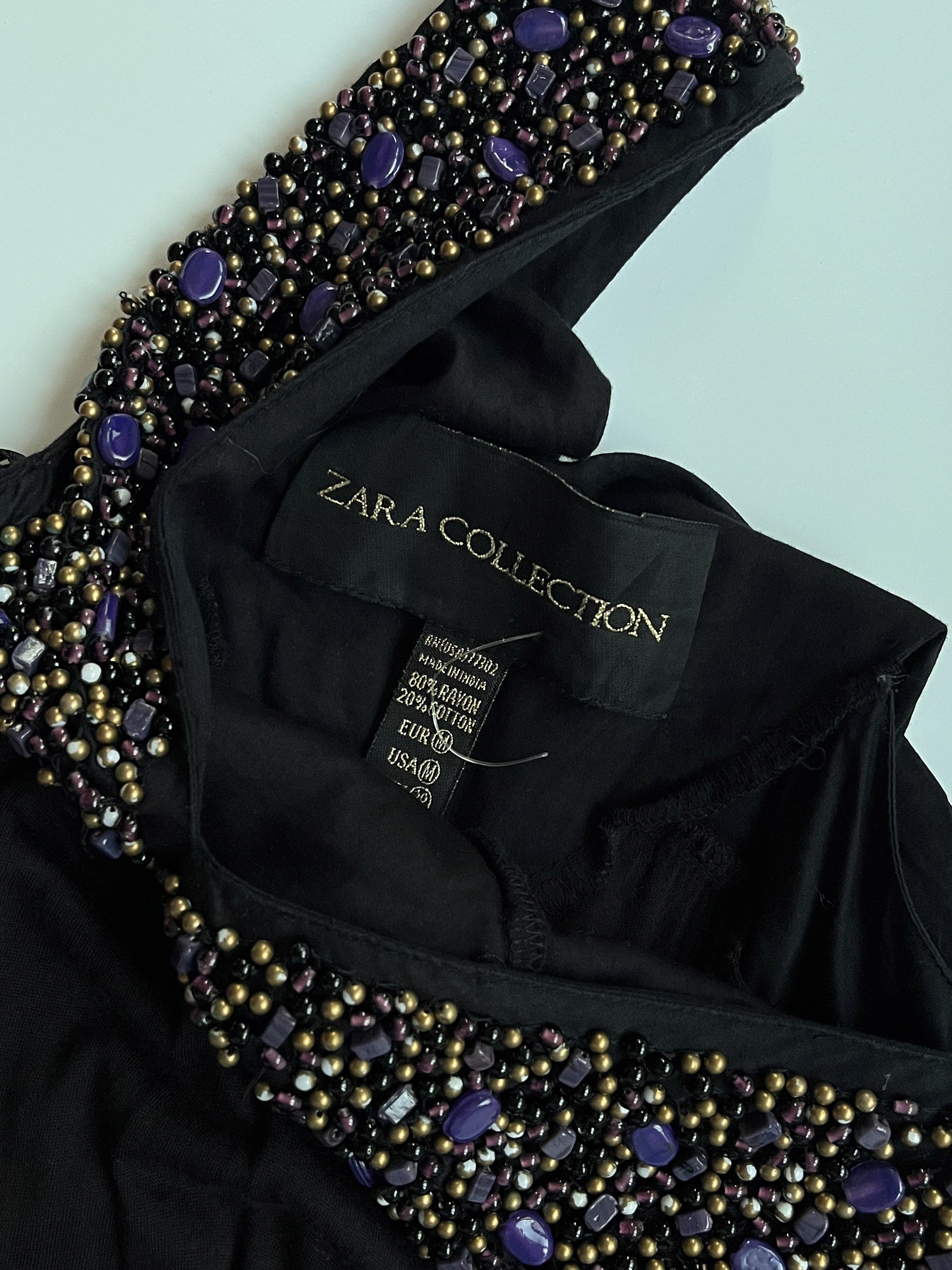 Vintage Zara Beaded Flowy Top (Category: Sleeveless) located in Cebu City. Submitted by ariesharra (Listing ID 1418177347, Image 2). Description: NO WHEN WORN - size medium to large - complete beads - flowy bodice 🏷️480.