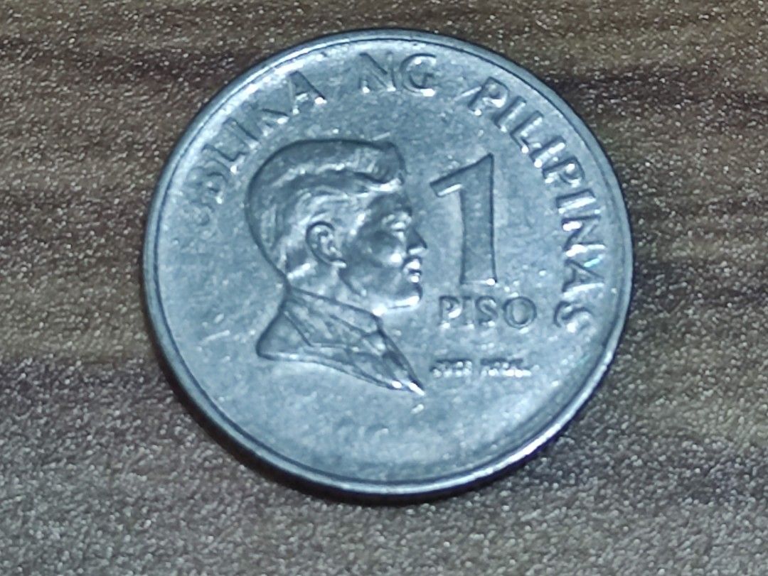 Weak Strike Error 1 Piso Coin (Category: Currency) located in Lipa City. Submitted by mark_collections (Listing ID 1418031689, Image 1). Description: Weak Strike Error 1 Piso Coin Mode of Payment: Gcash.