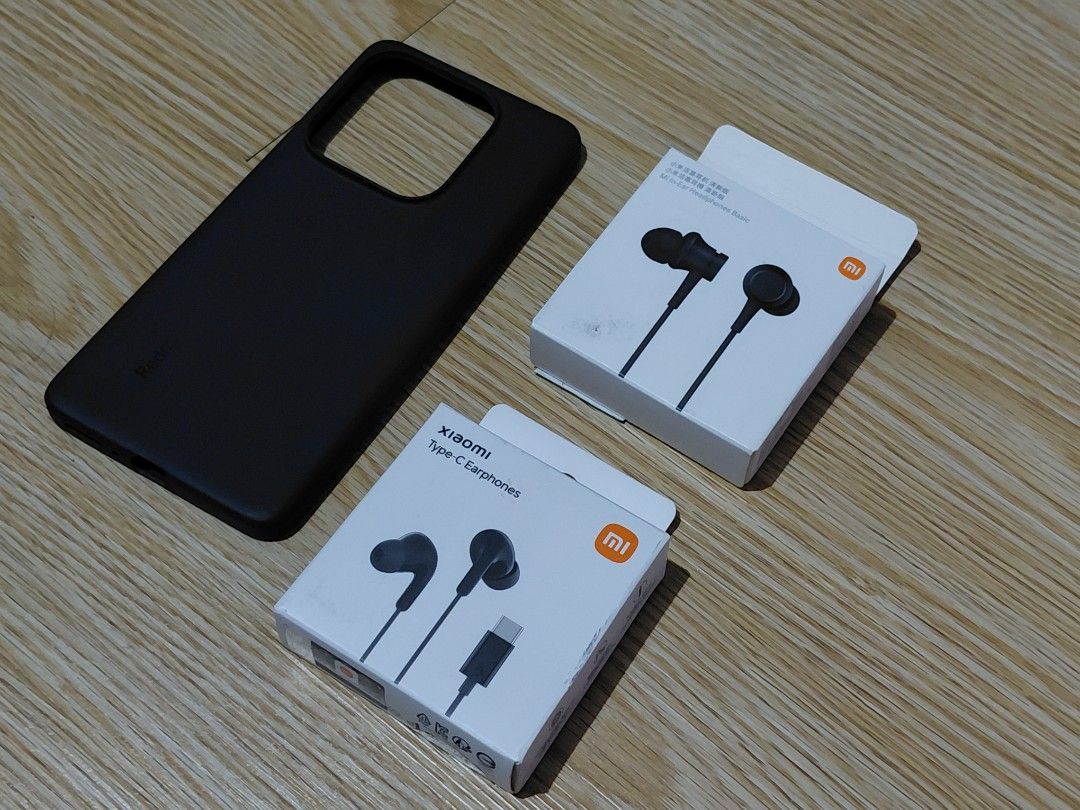 XIAOMI ACCESSORIES (Category: Cases & Sleeves) located in Makati City. Submitted by nicejed02 (Listing ID 1418026375, Image 1). Description: FOR SALE DEFAULT CASE FOR NOTE 14 5G (YUNG GALING SA UNIT MISMO) 200 PESOS ONLY XIAOMI TYPE C EARPHONES - 250 PESOS ONLY MI IN EAR HEADPHONES BASIC - 250 PESOS ONLY USED LAHAT PM ME ANTIPOLO/CUBAO/MAKATI .
