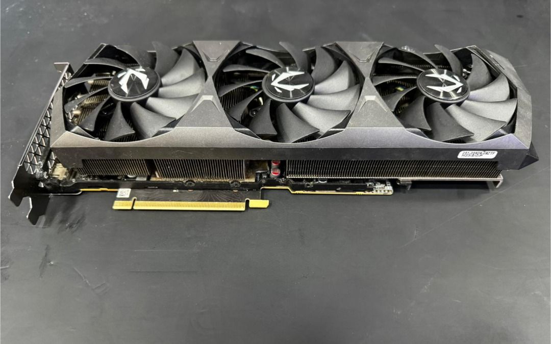 ZOTAC RTX 3090 (USED)65561373464451114