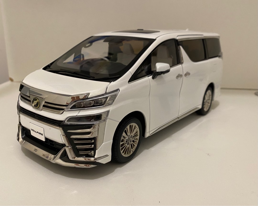 Velfire First Model 1:18 Toyota Vellfire Model Car 模型車 KengFai, 興趣及遊戲, 玩具 & 遊戲類 - Carousell