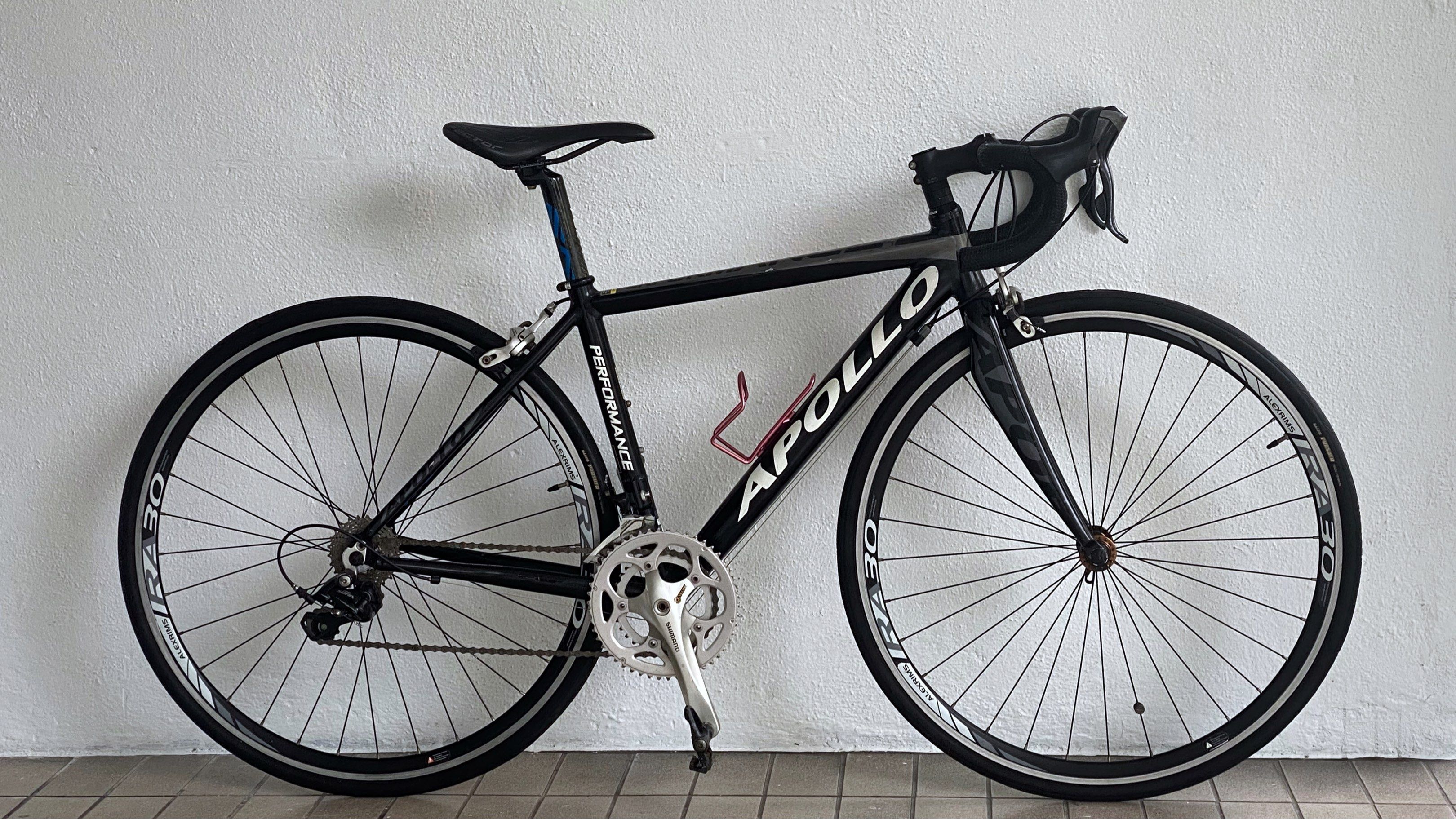 2012 Apollo Performance Road Bike, Sports Equipment, Bicycles & Parts ...