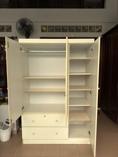(Category: ) located in . Submitted by hurs48 (Listing ID 1418216886, Image 1). Description: .