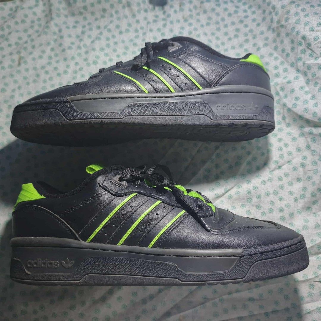 Adidas Rivalry low mens (Category: Sneakers) located in Bacoor. Submitted by joromoto18 (Listing ID 1418226403, Image 2). Description: for sale original shoes preloved used in good condition adidas rivalry low size 10.5 mens 900 pesos only fixed as is where is mas ok po icheck nyo item bago bilhin pick up only Cavite City Police station Cop lalamove pede pabook po kau tnx and Godbless.