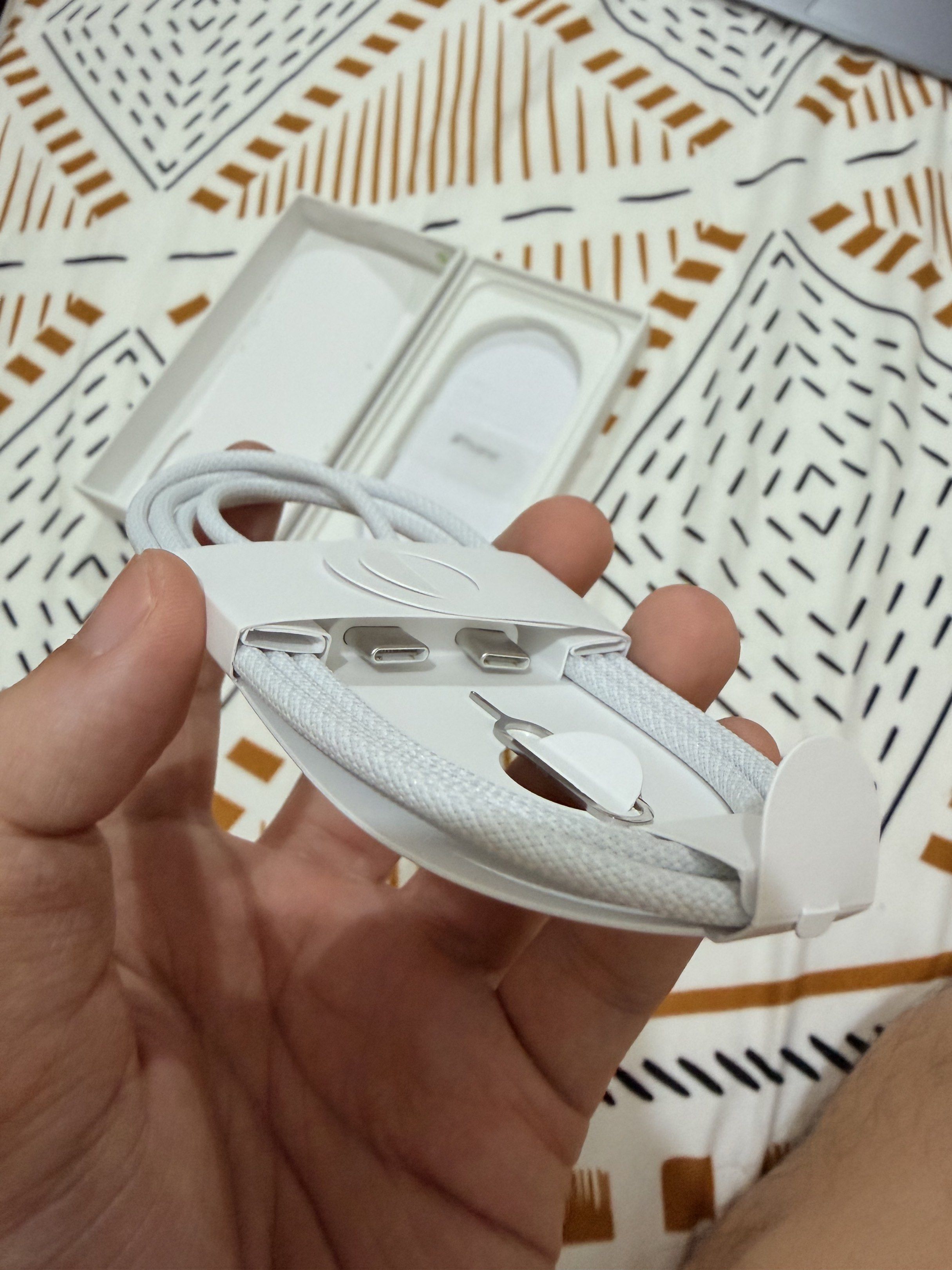 Apple iPhone Charging USB C Cable (Category: Chargers & Cables) located in Manila. Submitted by jgrande0601 (Listing ID 1418322246, Image 3). Description: Selling my spare brand new USB C cable. I got this from getting a new phone. RFS: I already have mine. .