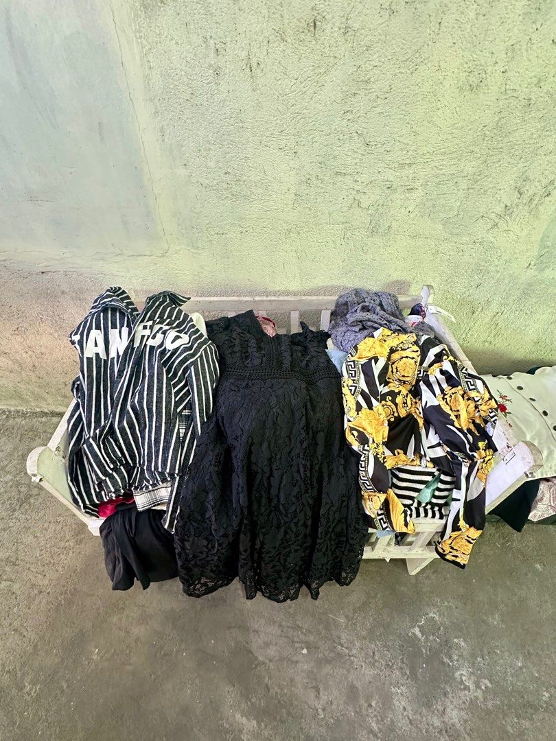 Assorted Women's Clothing Bundle (Category: Others Tops) located in Cavite. Submitted by teamhd (Listing ID 1418246210, Image 2). Description: Mix items take all brandnew and used. Mix dress, polo, blouse, palda, knitted, pants, and etc. Di po kasama ung nga box and crib Pwede nyo po icheck Loc: imus cavite.