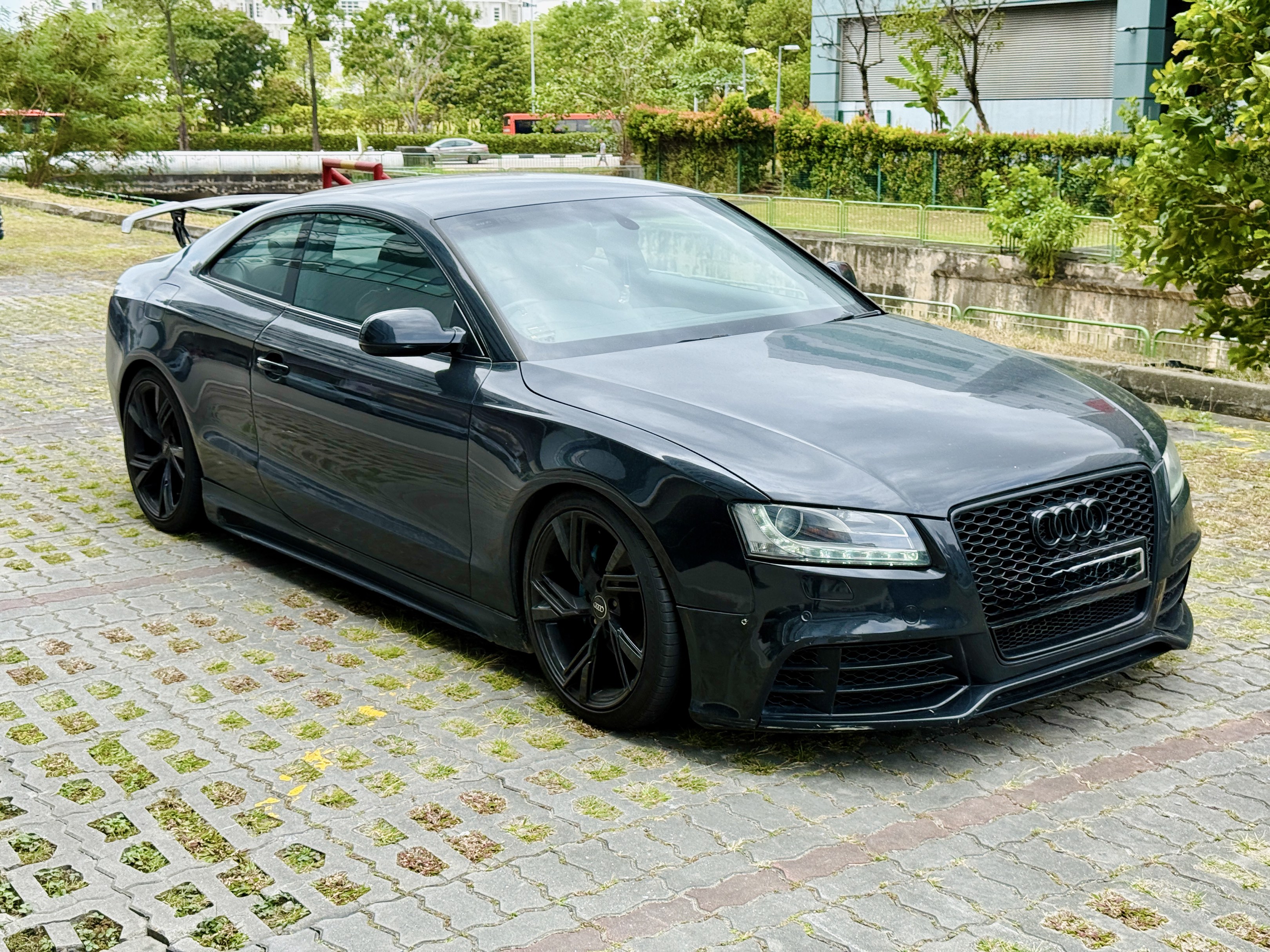 (Category: ) located in . Submitted by arisetrader (Listing ID 1418253774, Image 1). Description: .