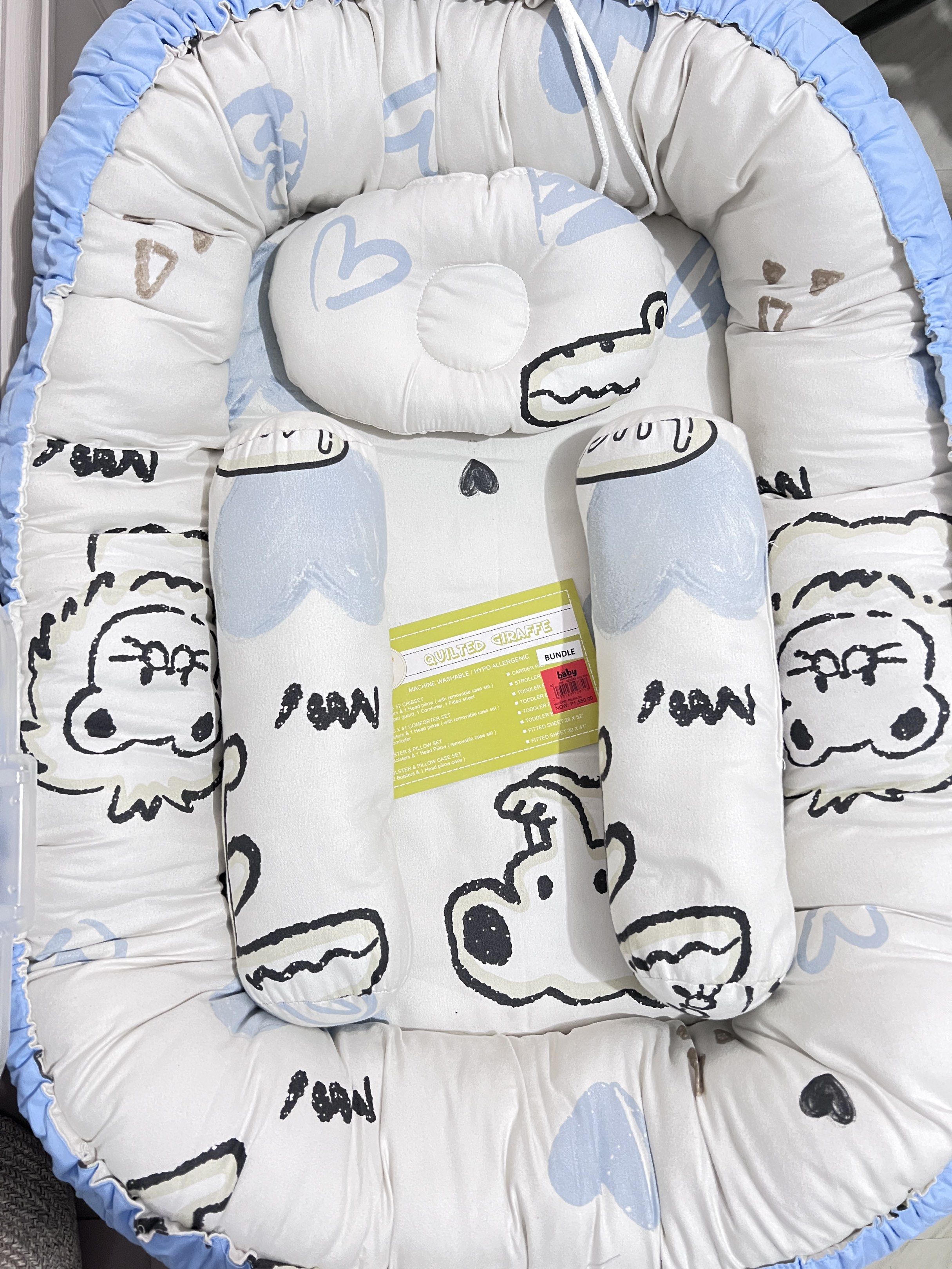 Baby Comforter Set (Category: Cots & Cribs) located in Makati City. Submitted by tokyo.thrift (Listing ID 1418230678, Image 1). Description: Adjustable yung comforter to fit baby’s size. No box na, tried once. Bought it for 1,550 sa baby company. RFS: may prefer ni baby ang co-sleeping.