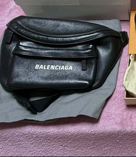 (Category: ) located in . Submitted by thrifted.cl (Listing ID 1418271990, Image 1). Description: .