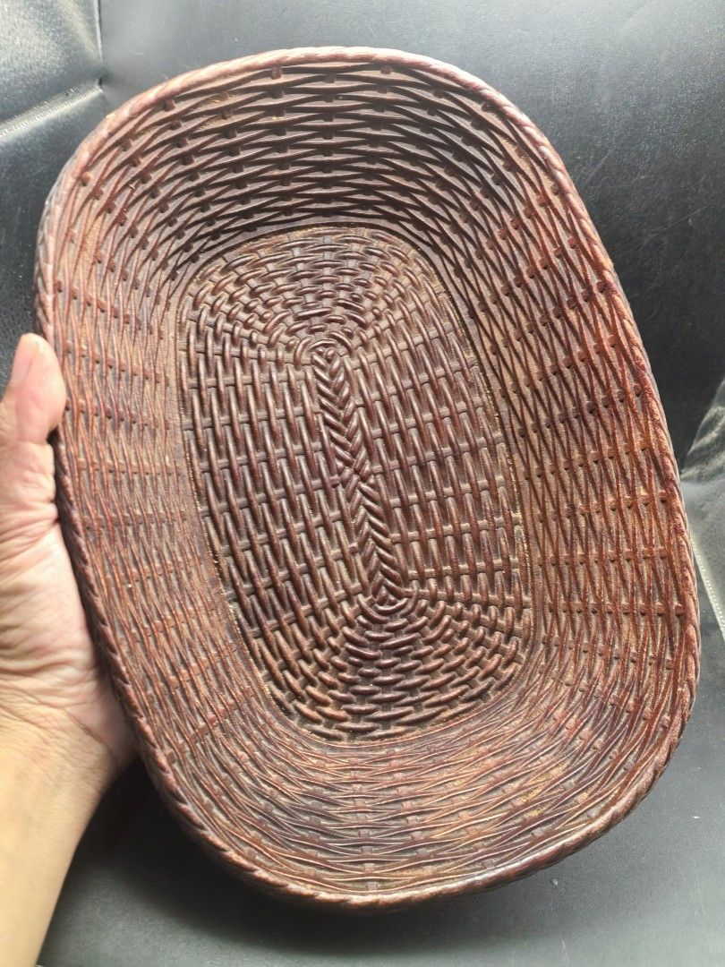 Basket Oval (Category: Storage Boxes & Baskets) located in Cebu City. Submitted by dudes_villanueva (Listing ID 1418223031, Image 3). Description: Basket Oval Material: Plastic Made in Germany 📌Basket made of plastic with realistic native material color and design. L11.75xW8.5xH2.75 in.