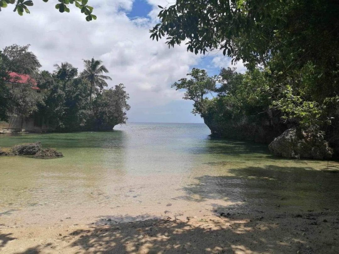 Beachfront Lot For Sale (Category: Lot) located in Caloocan City. Submitted by feleanastore_955 (Listing ID 1418240384, Image 1). Description: Sandy white beach located in Macrohon, Southern Leyte ( Region VIII ). Area size 1,045 sq.m along cemented road and walking distance towards the Highway. Peaceful area, very exclusive type of area. Message me ( the owner ) if you are interested. .