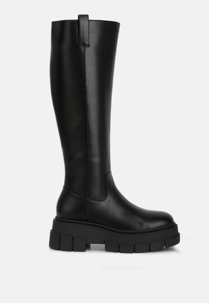 Black Leather Chunky Boots 👢 (Category: Boots) located in Manila. Submitted by thatb (Listing ID 1418371541, Image 2). Description: — used once or twice — too big on me :( — good quality and comfy for long walks — i’m size 25.5cm. Still have room for socks. — can ask for actual photos! .