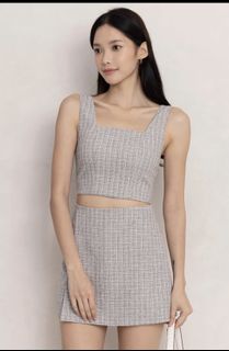 (Category: ) located in . Submitted by curitcloset (Listing ID 1418253393, Image 1). Description: .