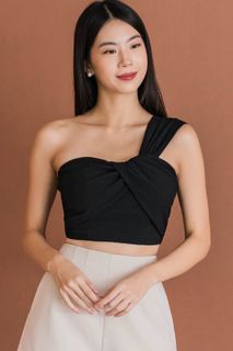 (Category: ) located in . Submitted by curitcloset (Listing ID 1418252889, Image 1). Description: .