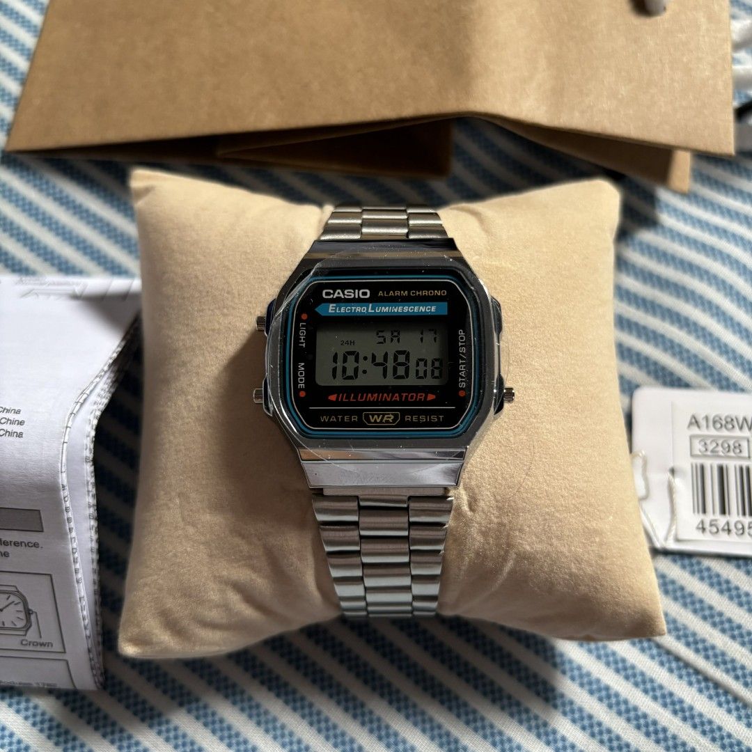 Casio A168 Silver (Category: Men's Watches) located in Pasay City. Submitted by lychee_ph (Listing ID 1418331101, Image 1). Description: COD, COP, SAMEDAY DELIVERY.
