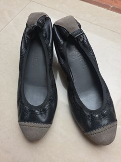 (Category: ) located in . Submitted by styleshoppers (Listing ID 1418281969, Image 1). Description: .