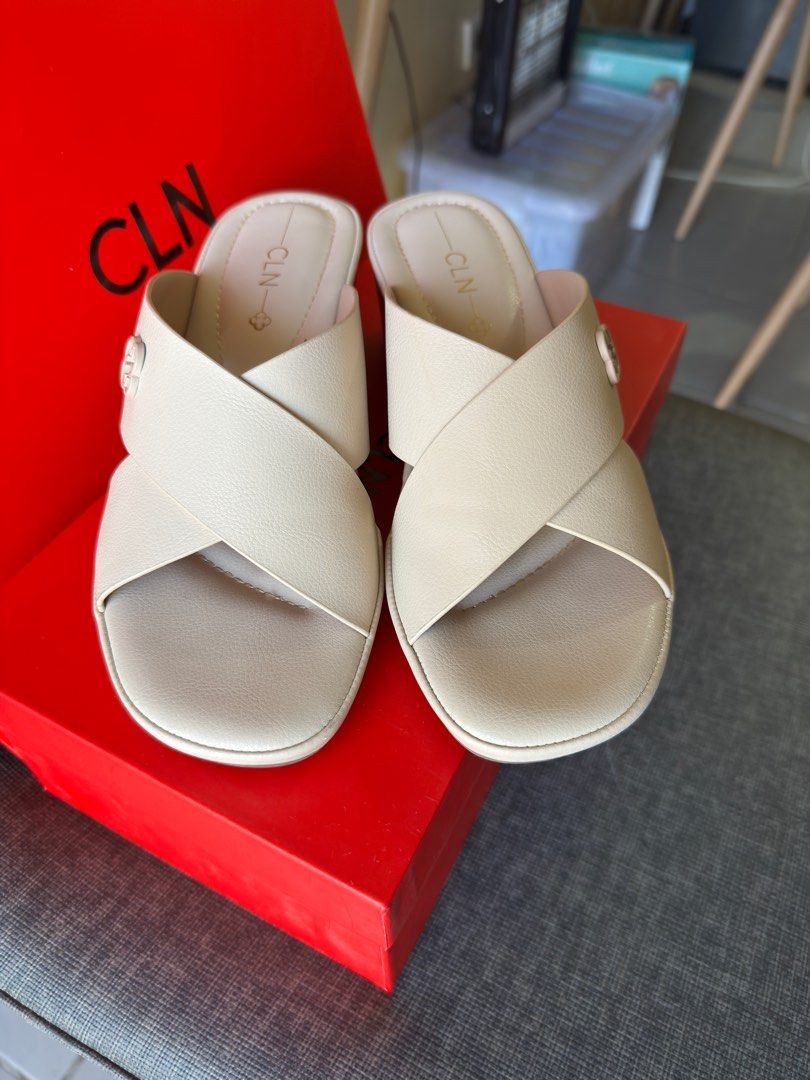 CLN Beige Sandals Size 38 (Category: Flats & Sandals) located in Quezon City. Submitted by dnssld (Listing ID 1418261342, Image 2). Description: - CLN Beige Sandals - Size 38 - Criss-cross strap design - Block heel - Includes original box and shopping bag - Used only once to attend a wedding Location: Putatan, Muntinlupa .