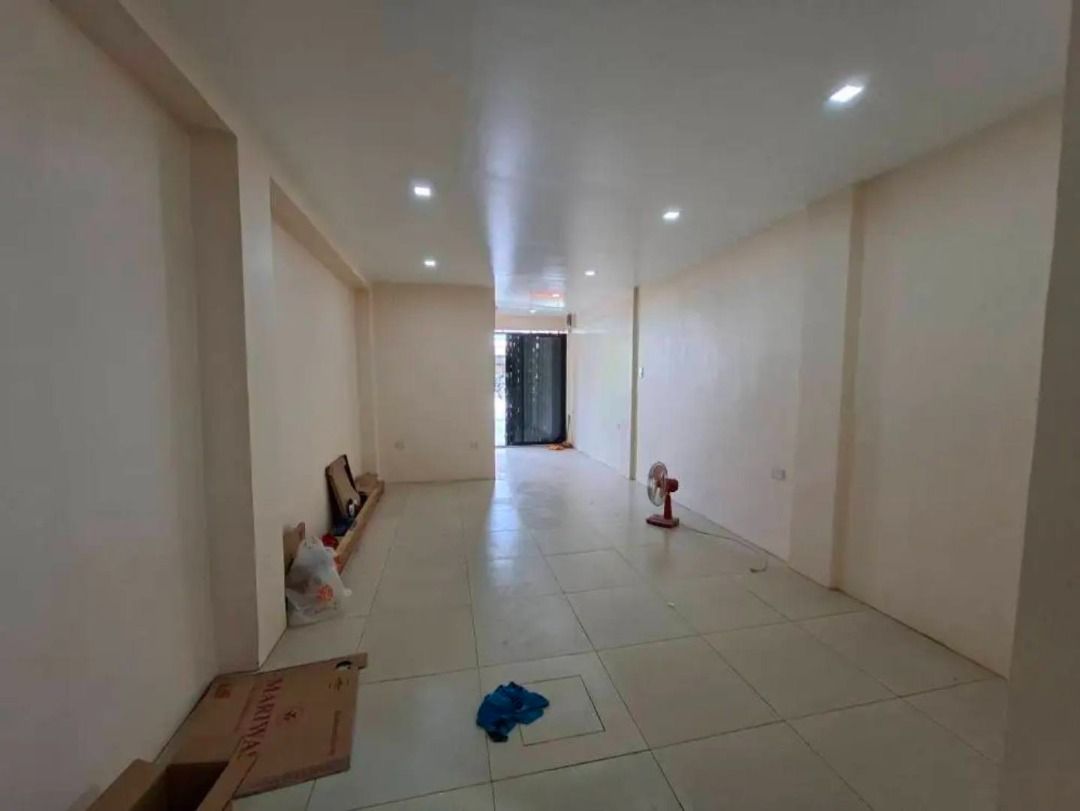 Commercial Space in Olongapo (Category: Apartments & Condos) located in Olongapo. Submitted by eneilism (Listing ID 1418373805, Image 2). Description: 📩 INQUIRE NOW! For viewing schedules and rental rates, please send a private message or contact #0976 209 9703 and look for Chadimyn Sadang-Castro. ✅ Ideal for: • Beauty Salons / Barbershop / Aesthetic Centers • Lotto Outlets or Payment Centers • Corporate or Satellite Offices • Medical or Dental 