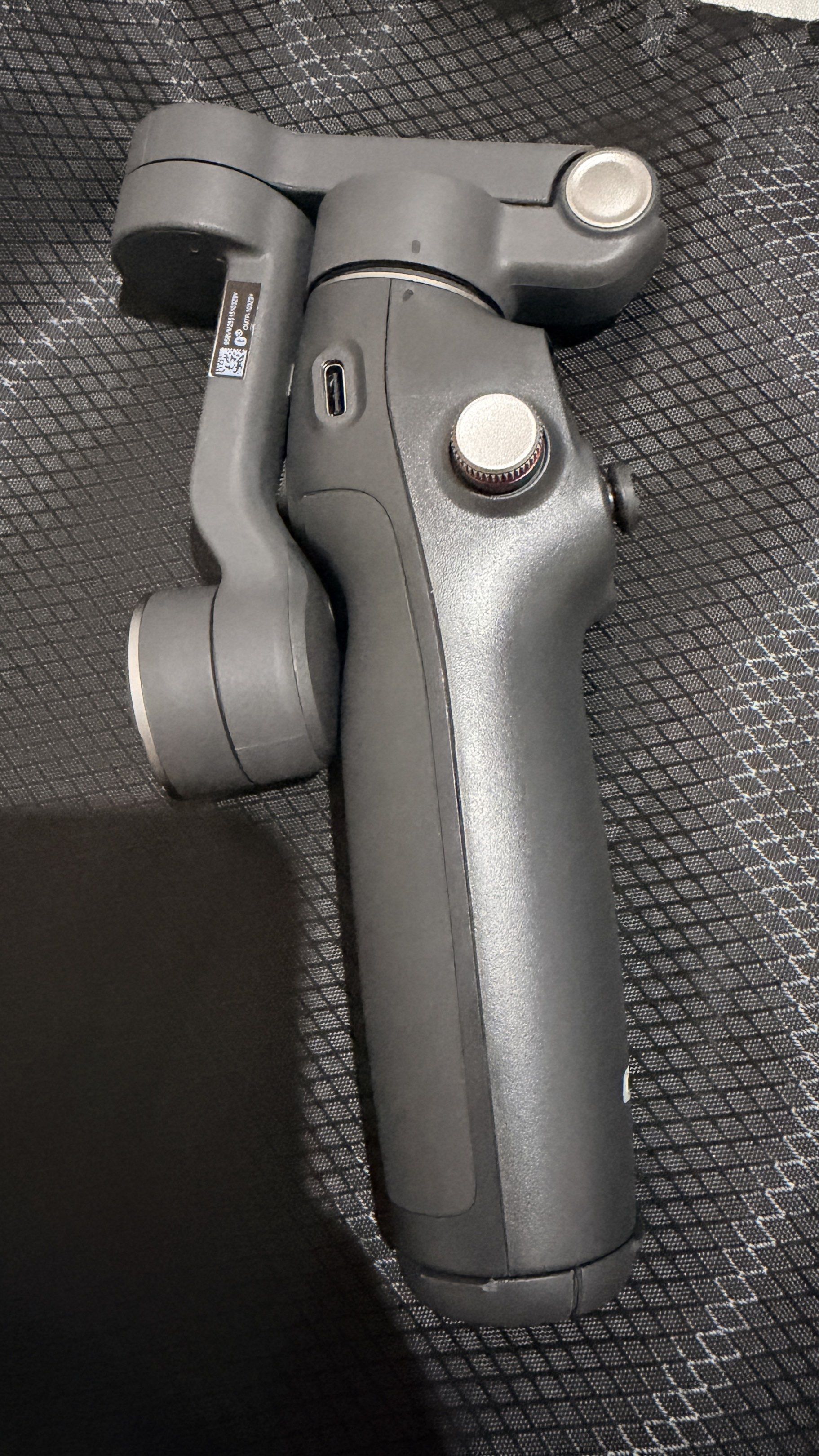 DJI Osmo Mobile 7P Smartphone Stabilizer (Category: Gimbals & Stabilizers ) located in Manila. Submitted by casayuranhannahmae.1 (Listing ID 1418285796, Image 1). Description: - DJI Osmo Mobile 7P smartphone stabilizer - Designed for iPhone - Includes: Stabilizer, charging cable, phone mount, and box - Features control buttons - USB-C port - SRP: 7,499 RFS: I haven’t used this—only opened it to check the inside and tried it once on my phone. I’m 