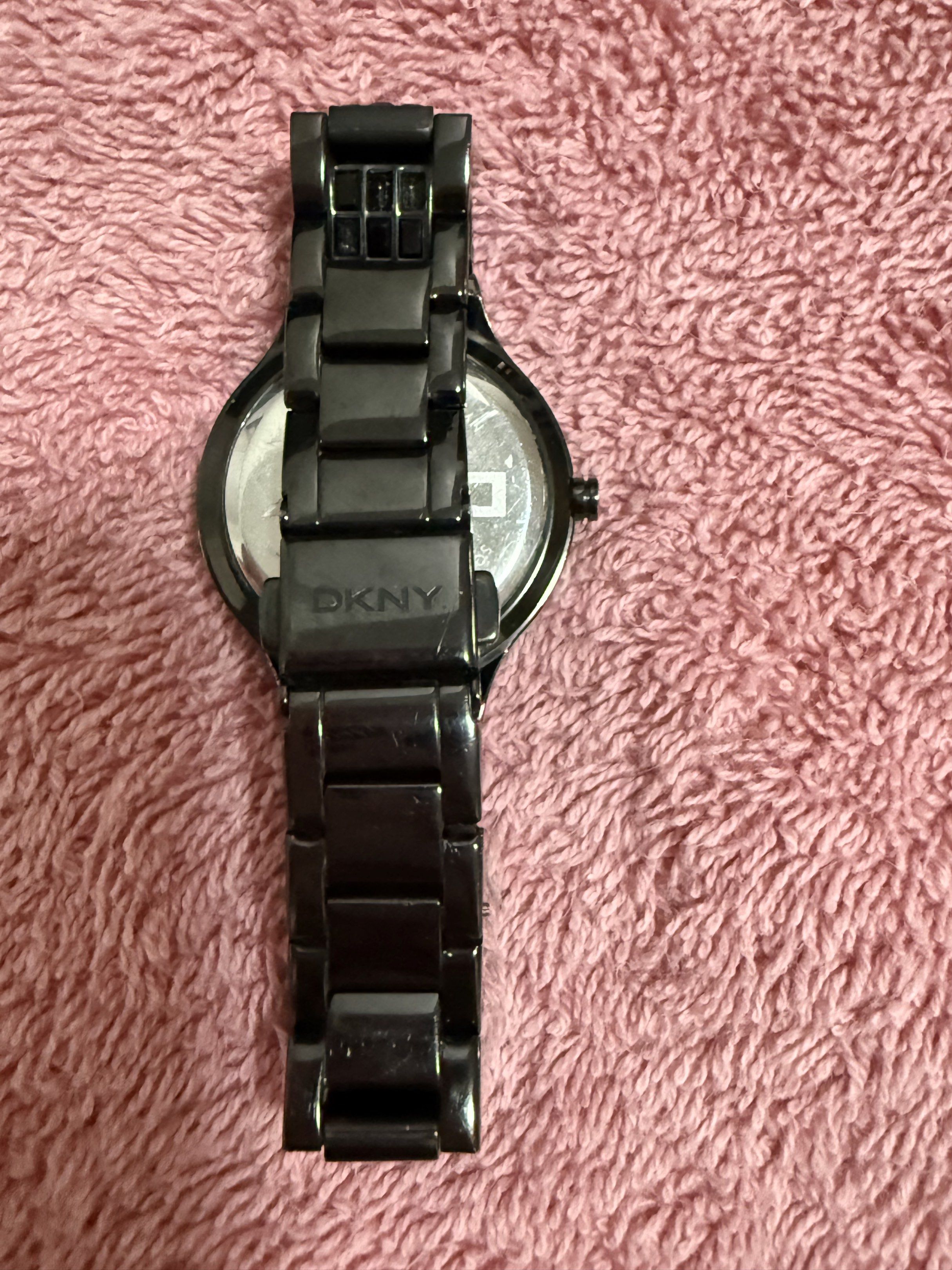 DKNY Watch NY 8302 Black Dial Bling Bezel (Category: Women's Watches) located in Taguig. Submitted by kbalms (Listing ID 1418329286, Image 2). Description: Original/Authentic With Crystal Baguette Stones Bracelet Black Steel Original Price: P12,000.00 Crystals missing. Minimal Flaws. .