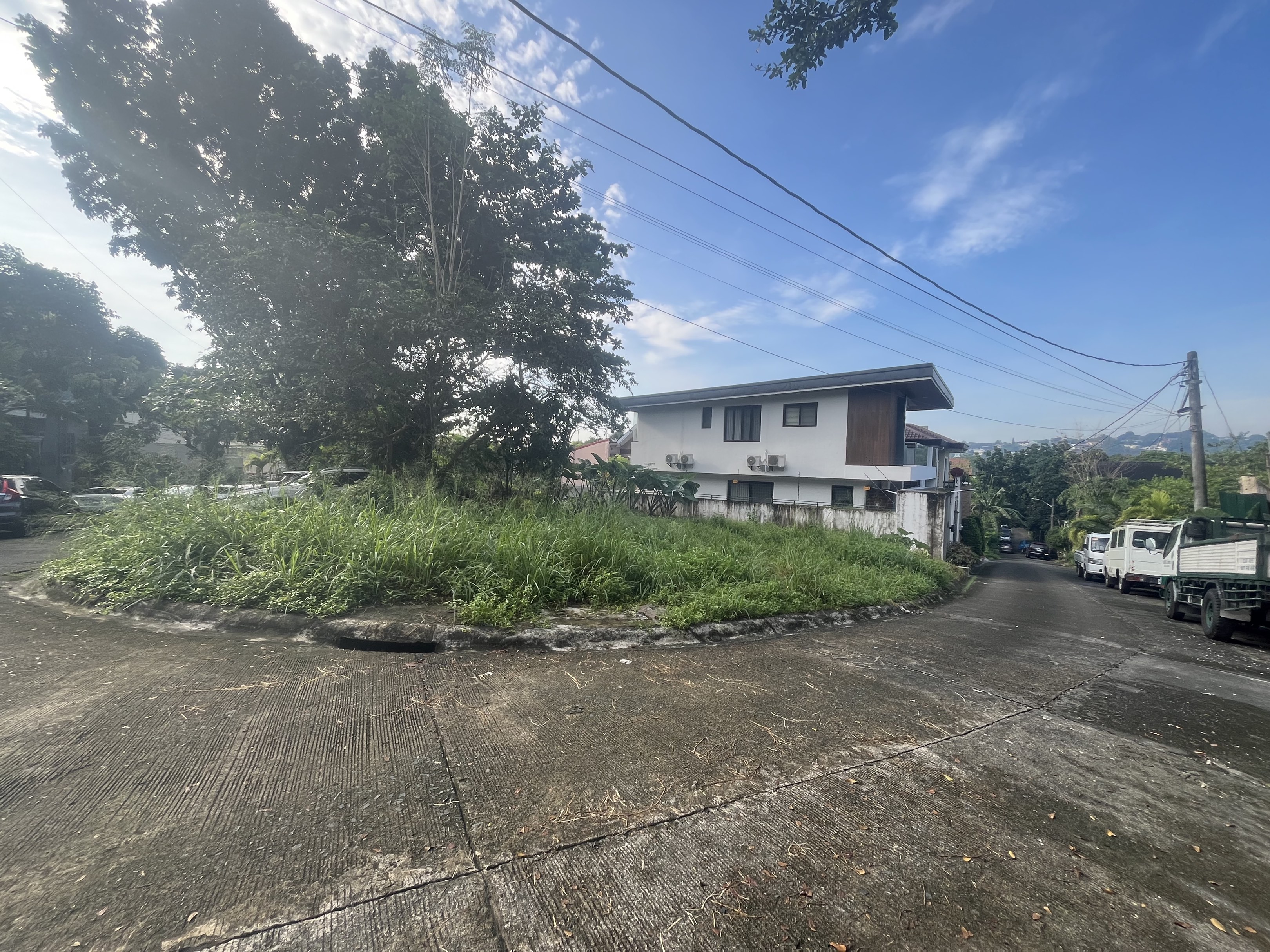 (Category: ) located in . Submitted by thatsbrokerraven (Listing ID 1418307946, Image 1). Description: .