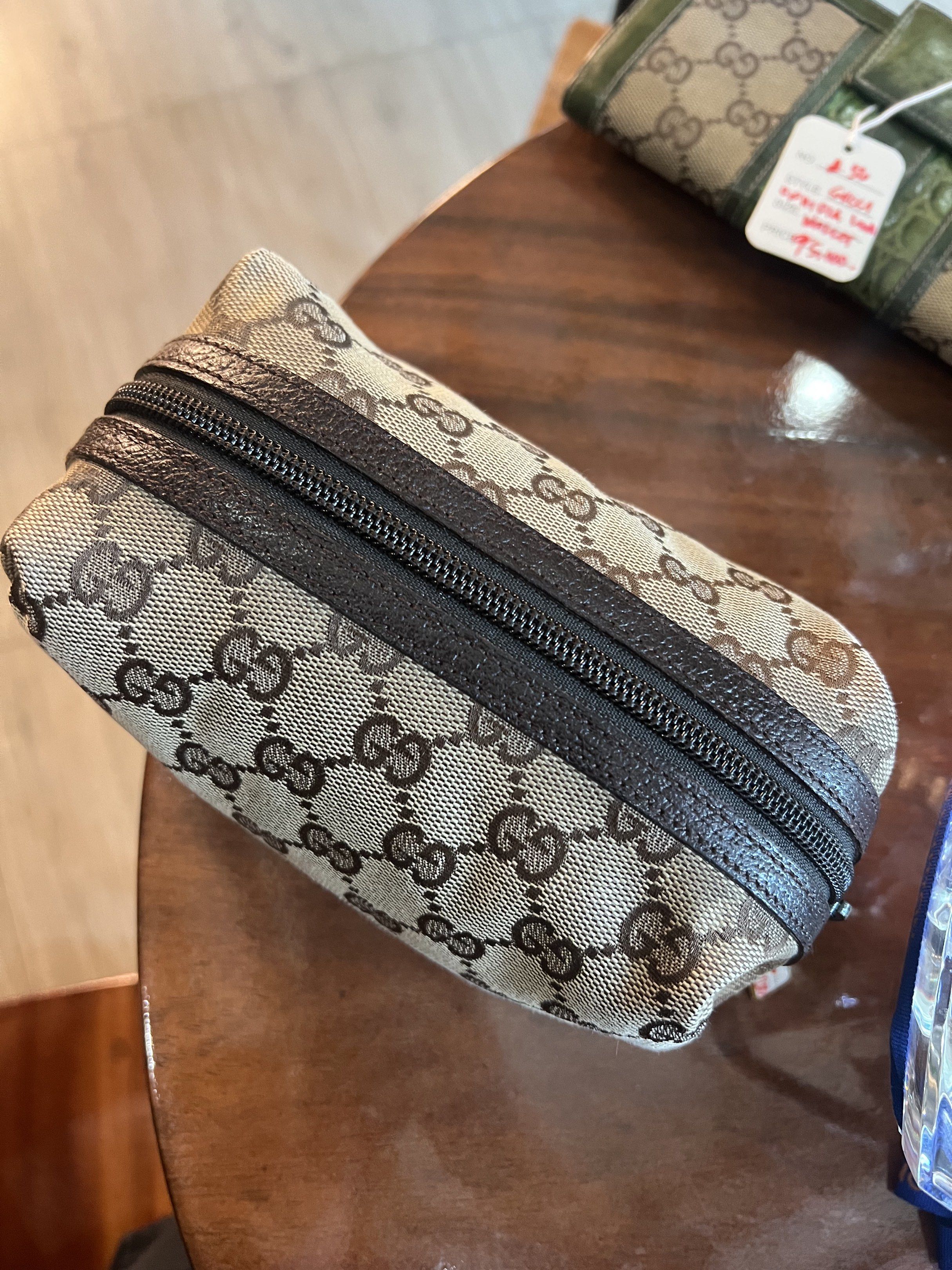 Gucci GG Canvas Cosmetic Pouch (Category: Luxury Bags & Wallets) located in Cebu City. Submitted by cringedeclutters (Listing ID 1418256717, Image 2). Description: Authentic 100% negotiable .