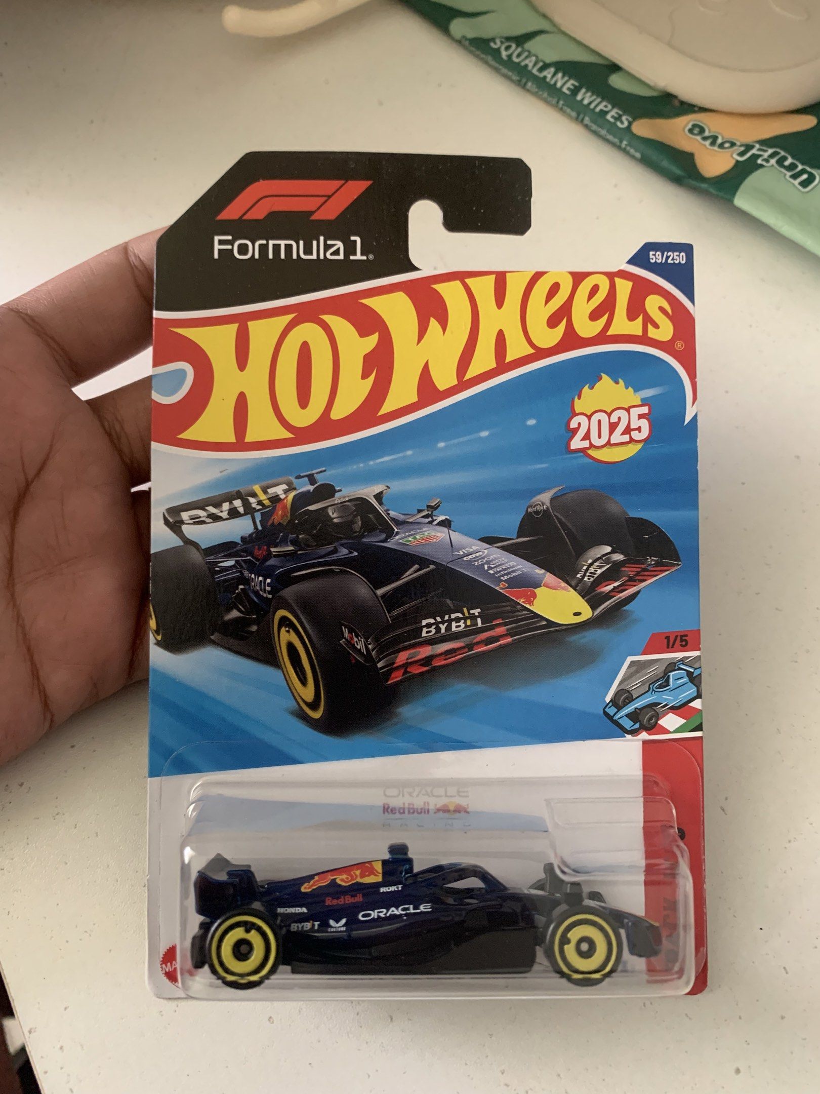 Hot Wheels Formula 1 Oracle Red Bull bundle with 1free (Category: Vehicle & Diecast Models) located in Lucena. Submitted by minimal_decluttering (Listing ID 1418369172, Image 1). Description: Onhand Sealed with 1 mainline.