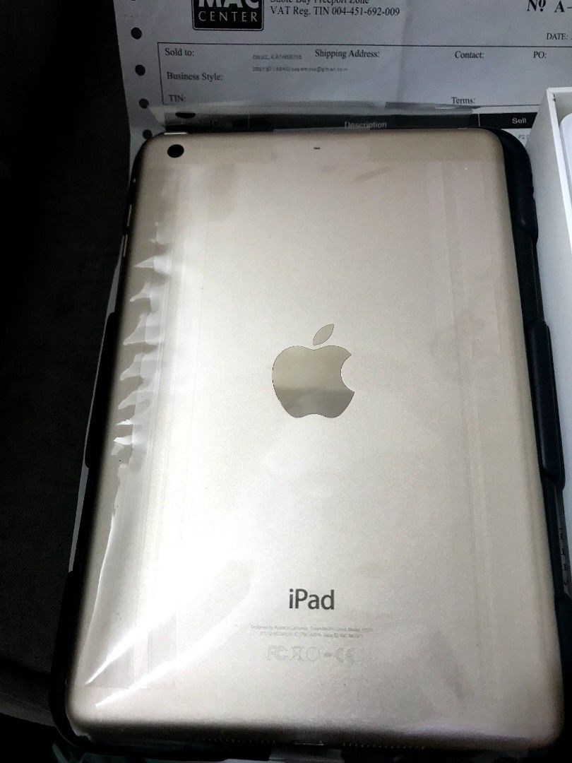 Ipad mini 3 (Category: iPad) located in Manila. Submitted by morikori (Listing ID 1418402721, Image 2). Description: -still in good working condition -with flaws scratches but not too much -never been repaired -16gb / wifi only no sim -daughter ko lng gumamit and she outgrown it -battery is madali ma lowbatt just like any other apple products psro manageable pa din -wala ng lighting cord ikaw nlng magprovide -pwede pa din gamitin iMsg/facetime/pi