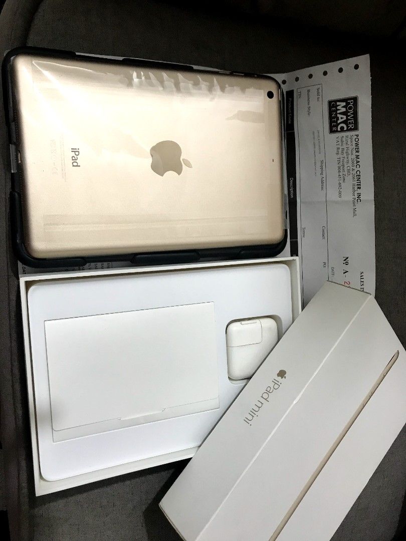 Ipad mini 3 (Category: iPad) located in Manila. Submitted by morikori (Listing ID 1418402721, Image 3). Description: -still in good working condition -with flaws scratches but not too much -never been repaired -16gb / wifi only no sim -daughter ko lng gumamit and she outgrown it -battery is madali ma lowbatt just like any other apple products psro manageable pa din -wala ng lighting cord ikaw nlng magprovide -pwede pa din gamitin iMsg/facetime/pi