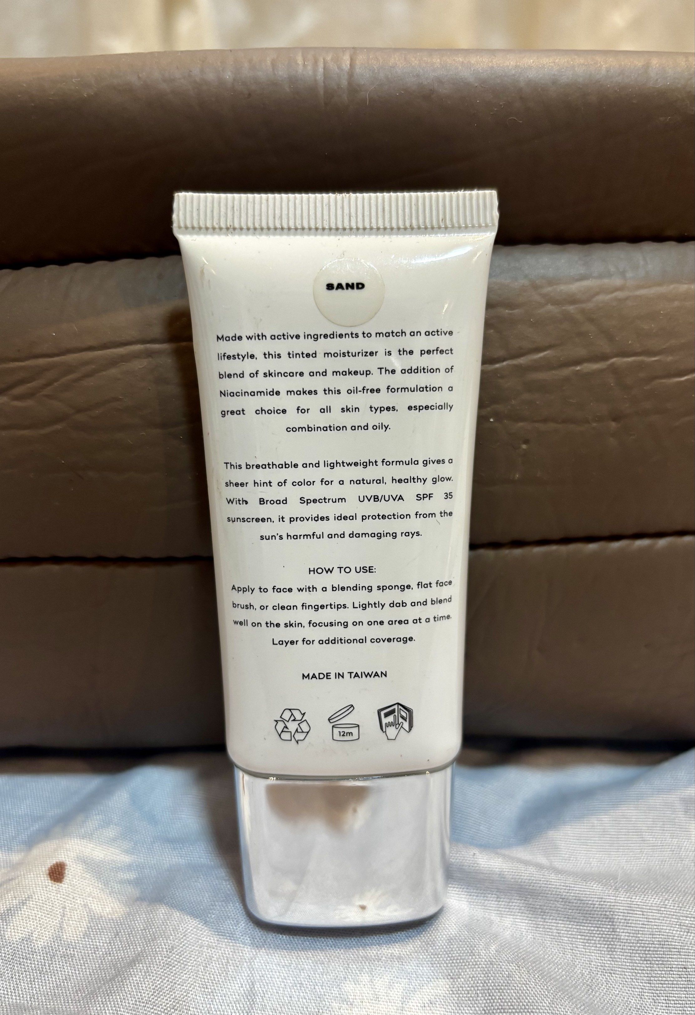 Issy Active Skin Tint SPF 35 - Sand (Category: Makeup) located in Pateros City. Submitted by bebby.evo (Listing ID 1418226475, Image 2). Description: - shade: sand - like new RFS: not a shade match.