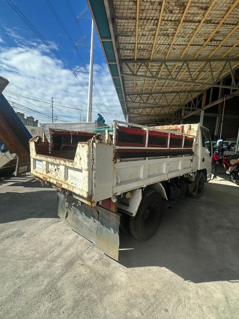 Isuzu Dumptruck (Category: Heavy Vehicles) located in Manila. Submitted by samansubic (Listing ID 1418271965, Image 2). Description: For Sale: Japan Surplus Isuzu Dumptruck 4HL1 Camel Chassis Custom Grade Moyle Back and Front Manual 6Wheeler we accept cash and bank financing for more details you can call or text 0919-000-2999 / 0917-779-9955.