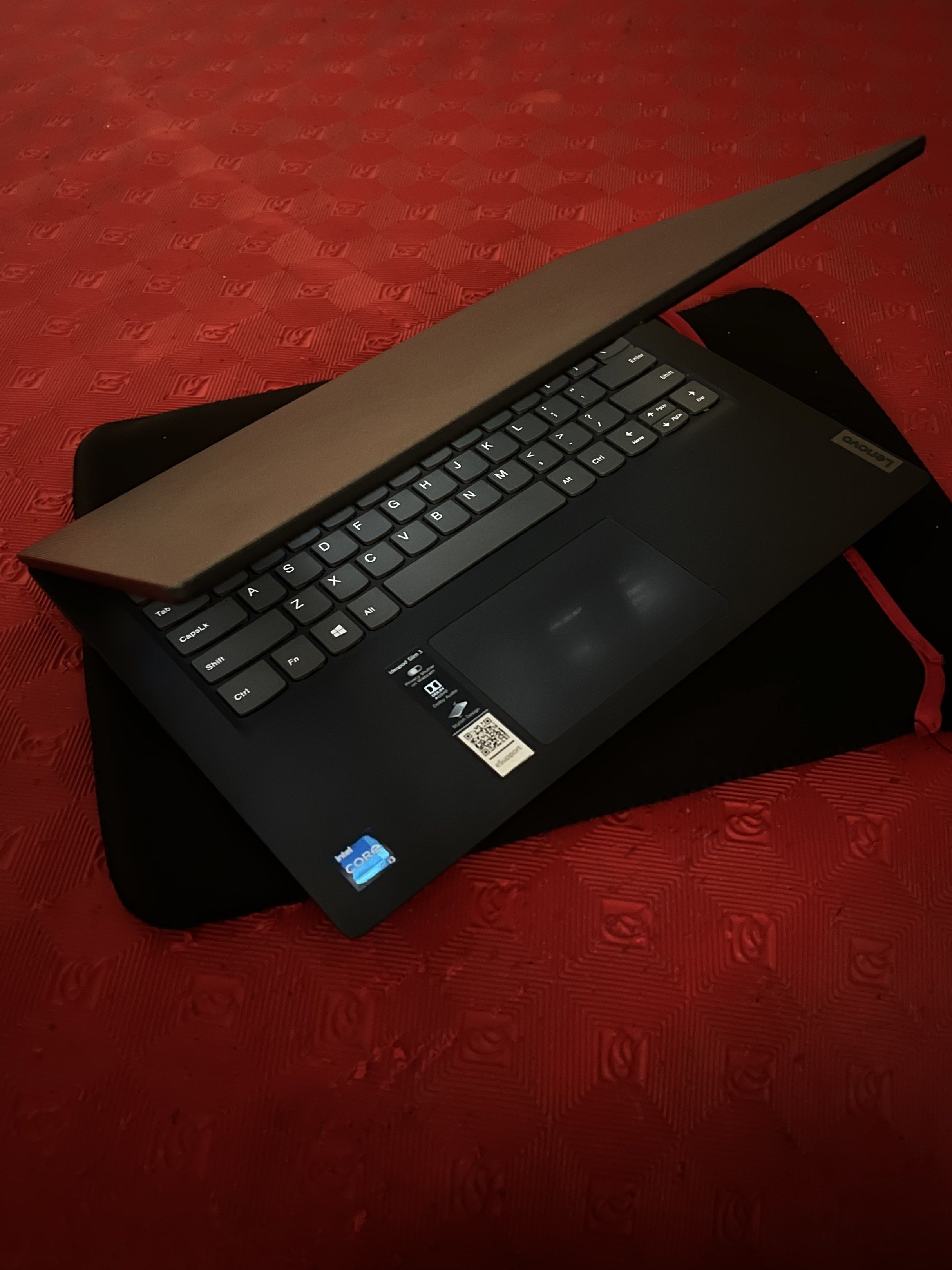Lenovo Laptop Intel Core i3 11th Gen (Category: Laptops & Notebooks) located in Marikina City. Submitted by _b.luvv (Listing ID 1418233228, Image 2). Description: LENOVO INTEL CORE i3 Windows 11 Home (ready for school and apps) INCLUSION: Bag Laptop Cover Portable Foldable Stance laptop Wireless Mouse 100% Good condition 100% No History of repair 100% No Issue - Lenovo Laptop - Intel Core i3 11th Gen Processor - 8GB RAM - 477GB Storage - Intel UH