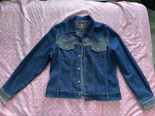(Category: ) located in . Submitted by sandyayvii (Listing ID 1418283326, Image 1). Description: .