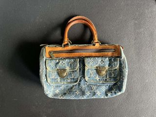 (Category: ) located in . Submitted by luxbag_ph (Listing ID 1418324589, Image 1). Description: .