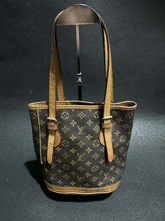 (Category: ) located in . Submitted by luxbag_ph (Listing ID 1418325188, Image 1). Description: .