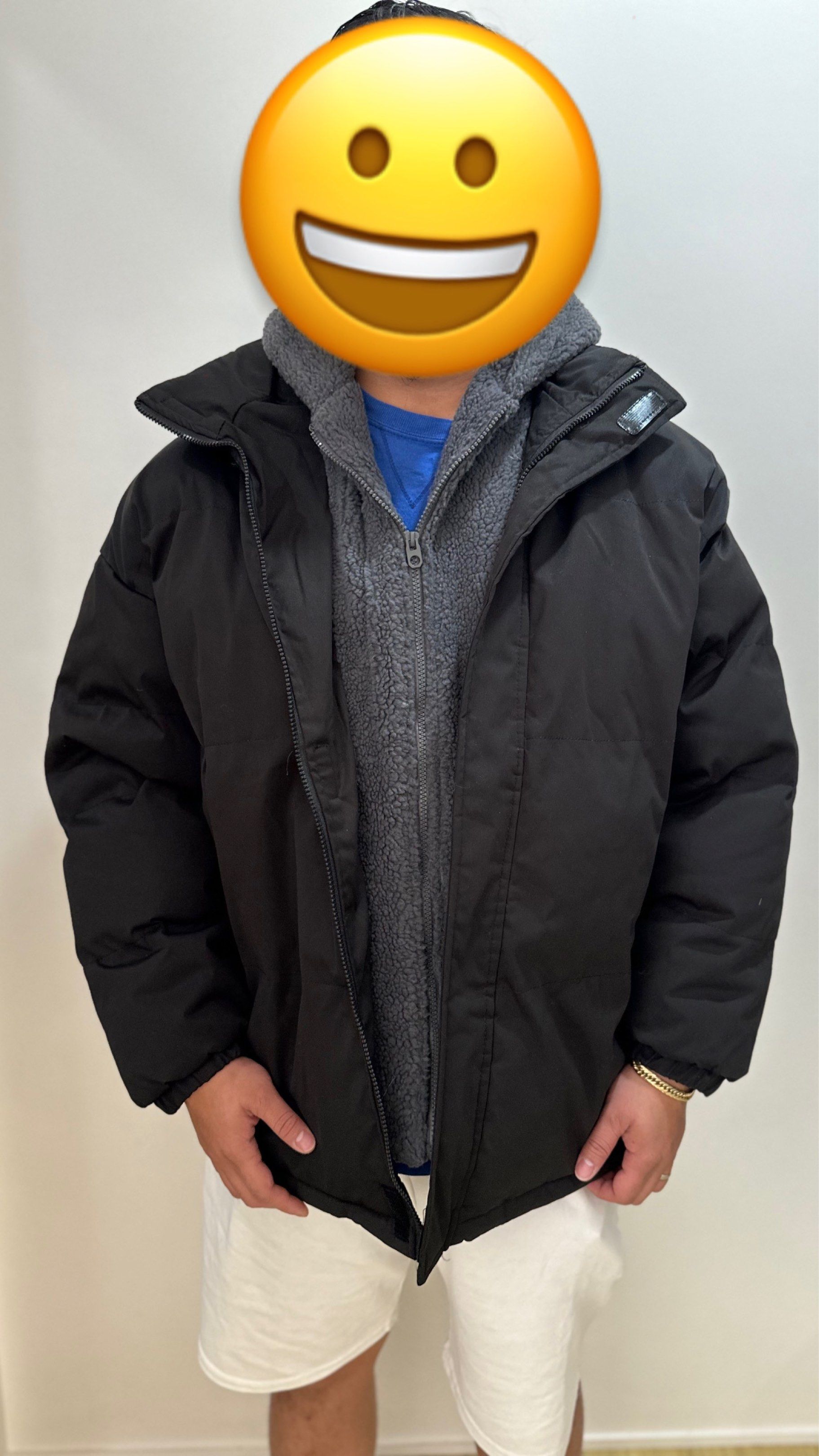 MENS PUFFER JACKET (Category: Coats, Jackets and Outerwear) located in Bulacan. Submitted by declutteringm0m (Listing ID 1418374712, Image 1). Description: NEVER BEEN USED .