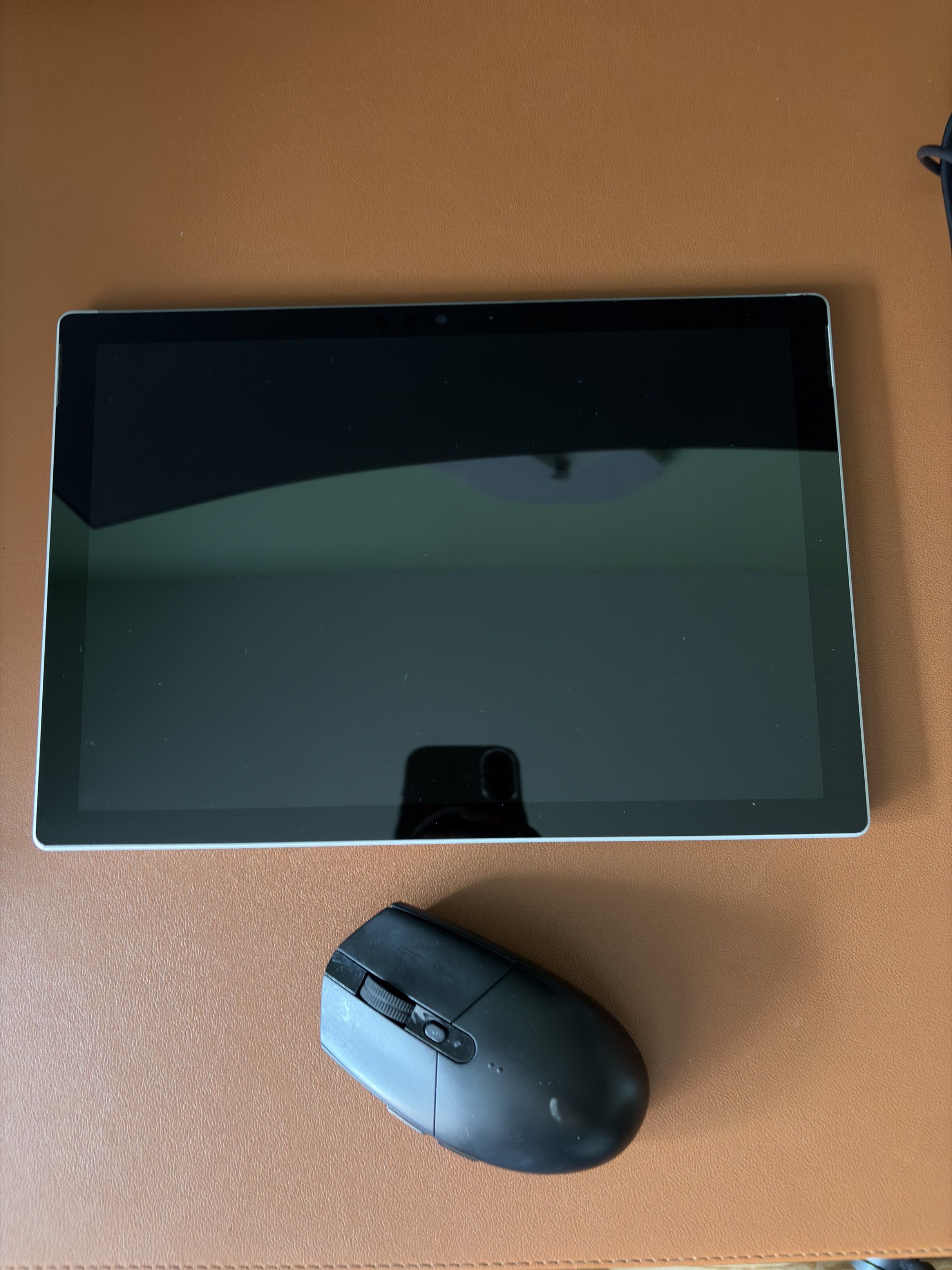 Microsoft Surface Pro 5452141571544207360