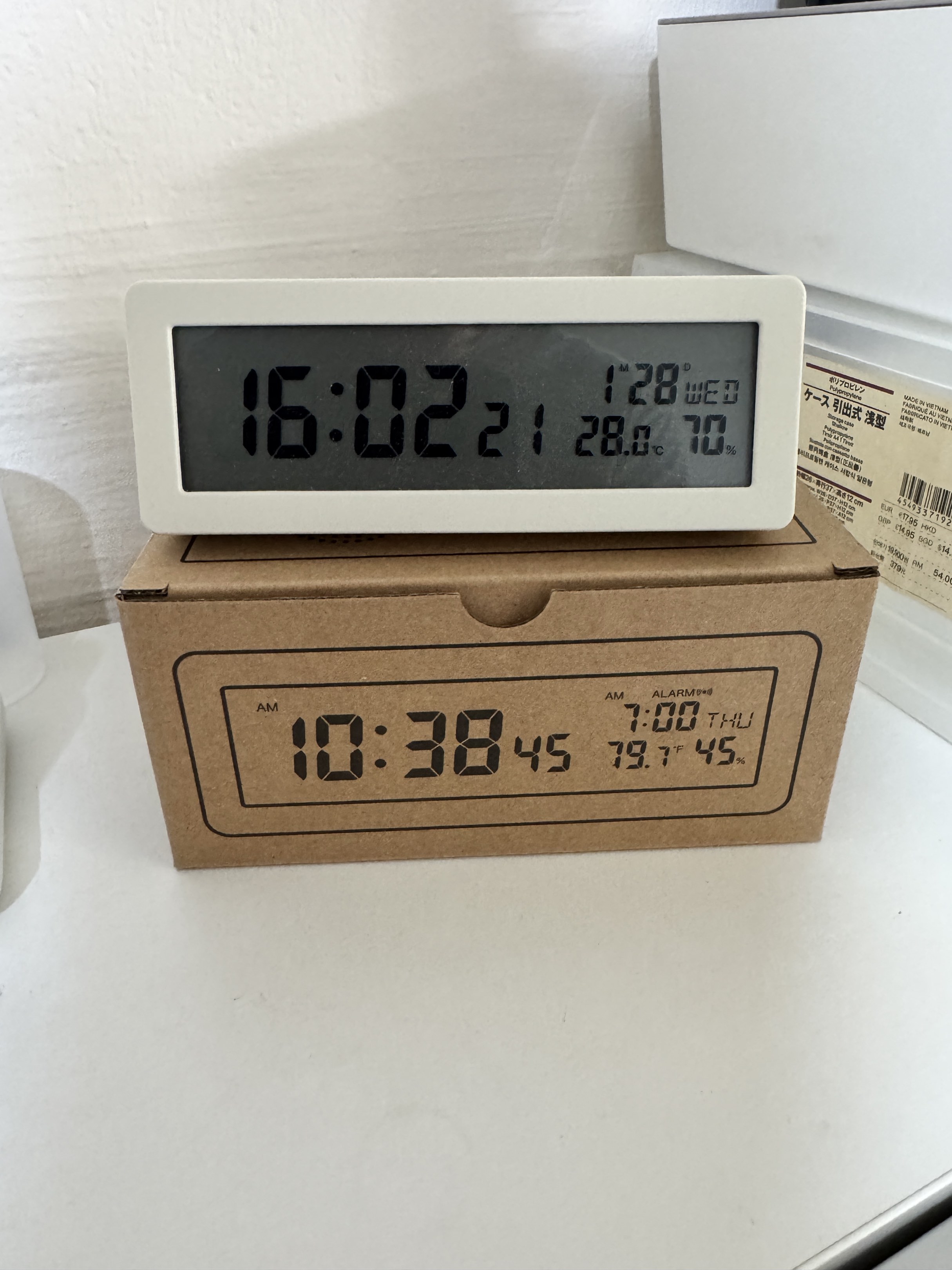 MUJI Digital Clock with Loud Alarm - White, Furniture & Home Living ...