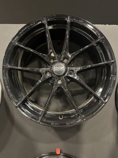 (Category: ) located in . Submitted by tyres.365 (Listing ID 1418310396, Image 1). Description: .
