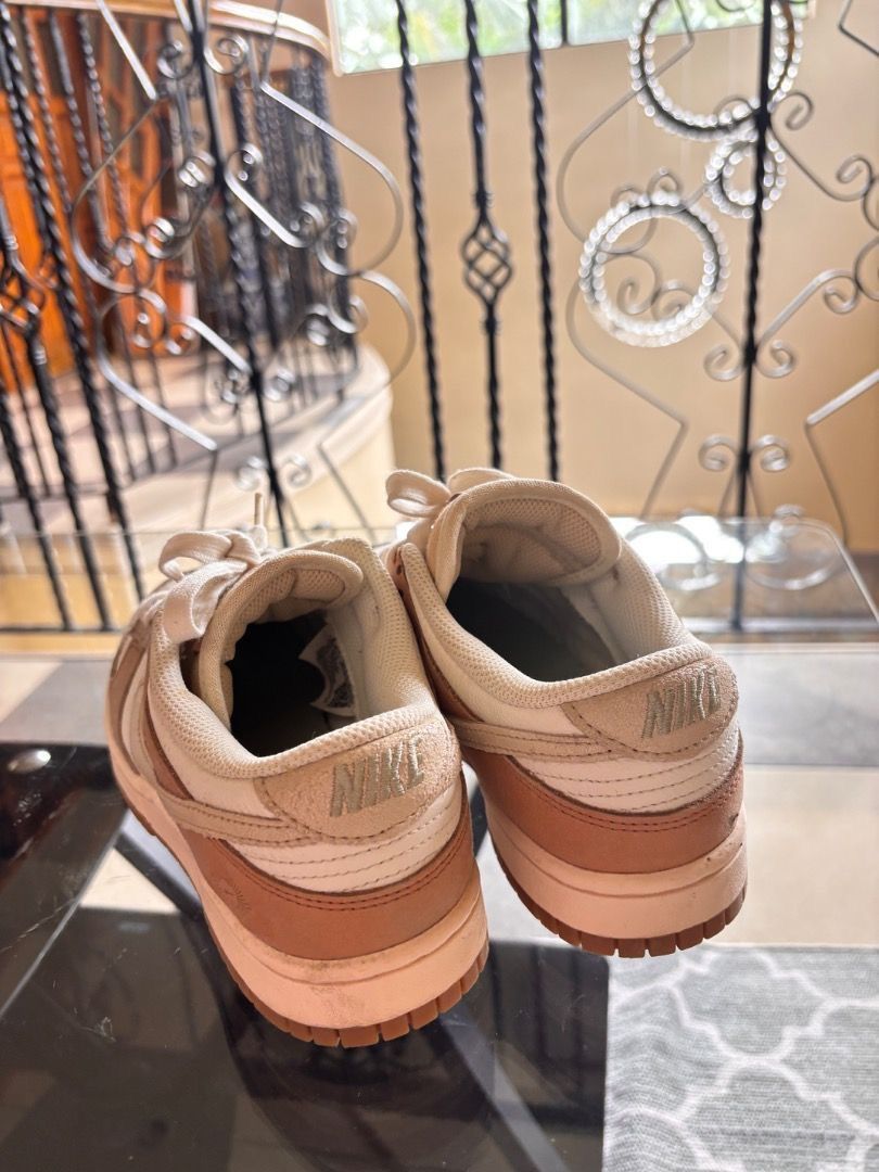 Nike Dunk Low SE Sail/Sandrift-Amber Brown (Category: Sneakers) located in Bacolod City. Submitted by jeeyahsells (Listing ID 1418262549, Image 3). Description: size 6.5 Nike Dunk Low Sanddrift Originally bought for 7k+ on nike app (can send proof) Keeping if unsold Please check photos for condition, good as new. .
