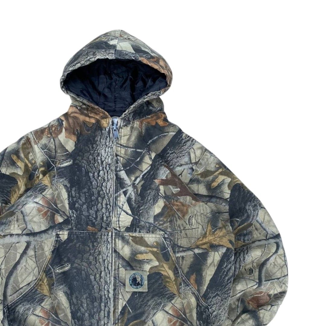 REAL TREE ACTIVE JACKET (Category: Coats, Jackets and Outerwear) located in Camiling. Submitted by digdrip (Listing ID 1418333955, Image 2). Description: Gunflint GJ5 Realtree Camou Active Jacket (CARHARTT ALT) 📌Dimes/size: W22 L25 📌Color rate: 9.5/10 📌Condition: 9.5/10 📌issue: ❌❌❌ .