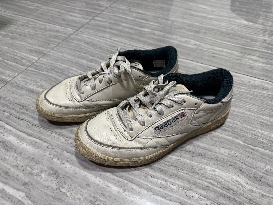 Reebok Club C (Category: Sneakers) located in Manila. Submitted by cm.declutters (Listing ID 1418317779, Image 3). Description: heavily used. pls manage ur expectations. size 10 US men.