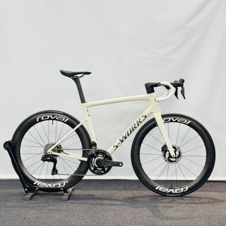 (Category: ) located in . Submitted by paragon.cycles (Listing ID 1418360233, Image 1). Description: .