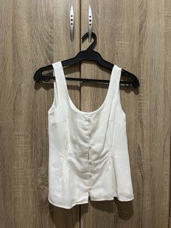 (Category: ) located in . Submitted by from.soph (Listing ID 1418380852, Image 1). Description: .