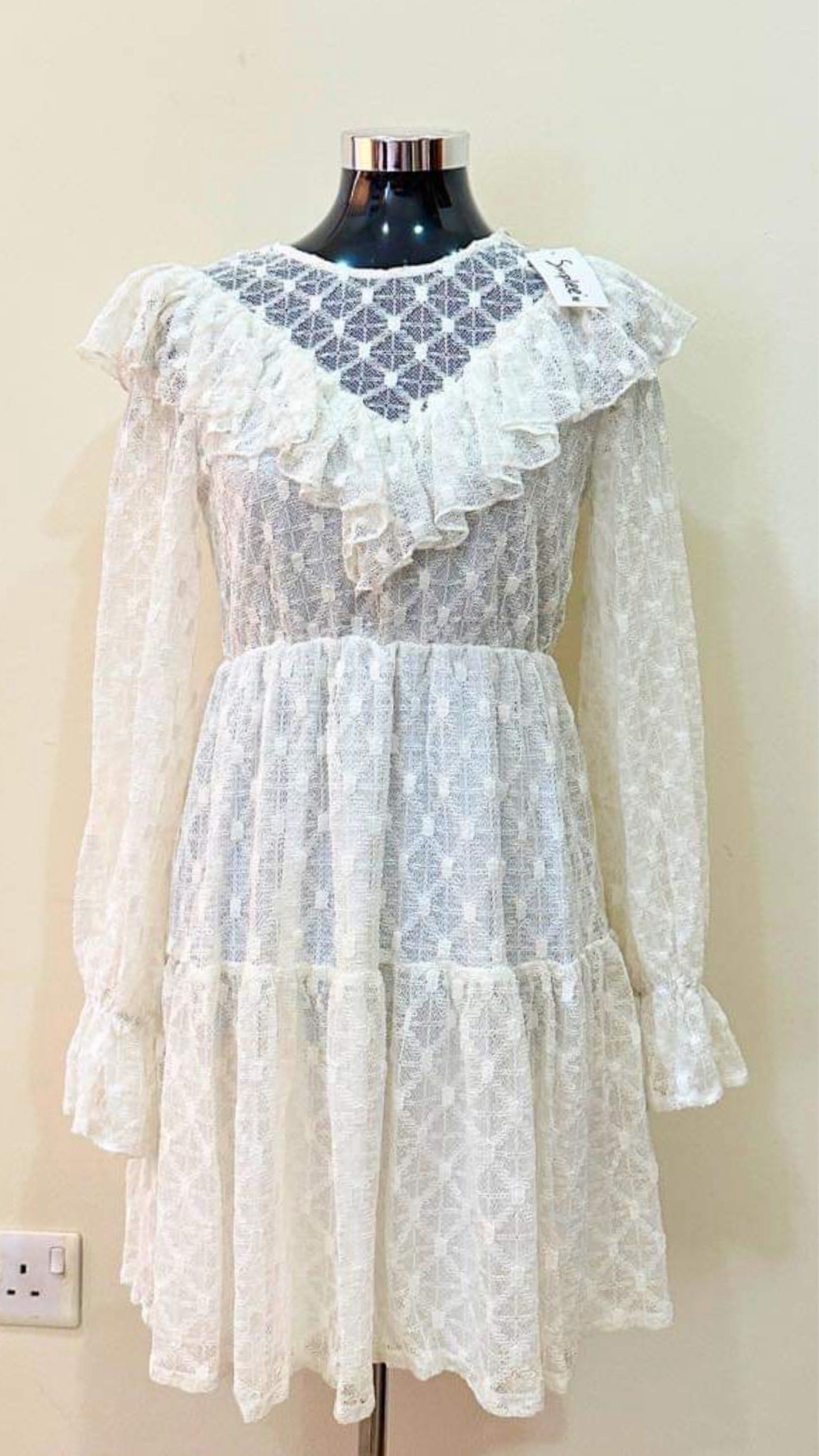 Transparent White Skater Dress (Category: Dresses) located in Manila. Submitted by justinedier (Listing ID 1418337216, Image 1). Description: Transparent White Skater Dress Condition: Good as new. Used once lang may inattendang party Price: ₱200 Size: Fits to S-M built Pm if you have questions. I can send photos po when worn MOP: Gcash/ Maya 📦𝗦𝗵𝗶𝗽𝗽𝗶𝗻𝗴: will be shouldered by the buyer 📍𝗟𝗼𝗰𝗮𝘁𝗶𝗼𝗻: Sampaloc, Manila - White skater dr