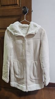 (Category: ) located in . Submitted by beautifulbargain (Listing ID 1418264295, Image 1). Description: .