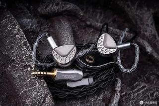 （分類：）位於 。 由 lok0213 提交（商品編號 1418282019，圖片 1）。簡介： 。